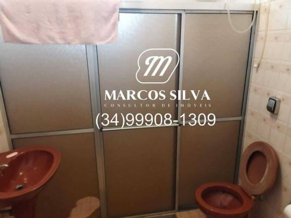 Imagem Casa com 1 Quarto à Venda,  em Santa Mônica - Uberlândia