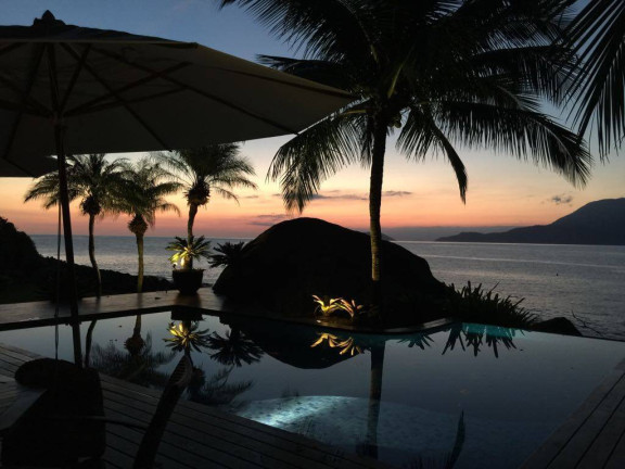 Imagem Casa com 6 Quartos à Venda, 1.500 m² em Praia Do Curral - Ilhabela Imagem Casa com 6 Quartos à Venda, 1.500 m² em Praia Do Curral - Ilhabela