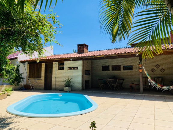 Imagem Casa com 3 Quartos à Venda, 130 m² em Zona Nova - Capão Da Canoa