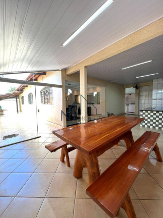 Imagem Casa com 3 Quartos à Venda, 360 m² em Jardim Balneário Meia Ponte - Goiânia Imagem Casa com 3 Quartos à Venda, 360 m² em Jardim Balneário Meia Ponte - Goiânia