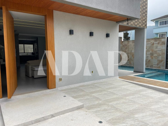 Imagem Casa com 4 Quartos à Venda, 420 m² em Vargem Pequena - Rio De Janeiro Imagem Casa com 4 Quartos à Venda, 420 m² em Vargem Pequena - Rio De Janeiro