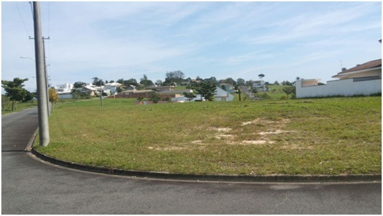 Terreno à Venda, 1.600 m² em Jd. N Sra Salete - Araçoiaba Da Serra