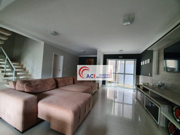 Imagem Casa com 3 Quartos à Venda, 385 m² em Granja Viana - Itapevi Imagem Casa com 3 Quartos à Venda, 385 m² em Granja Viana - Itapevi