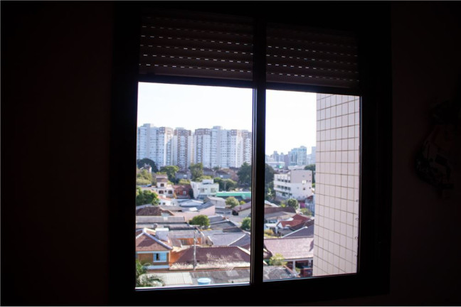 Imagem Imóvel com 3 Quartos à Venda,  em Jardim Itu - Porto Alegre