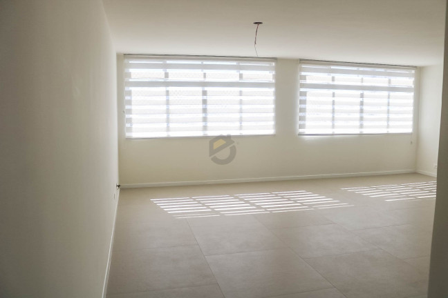 Imagem Apartamento com 3 Quartos à Venda, 172 m² em Centro - Curitiba