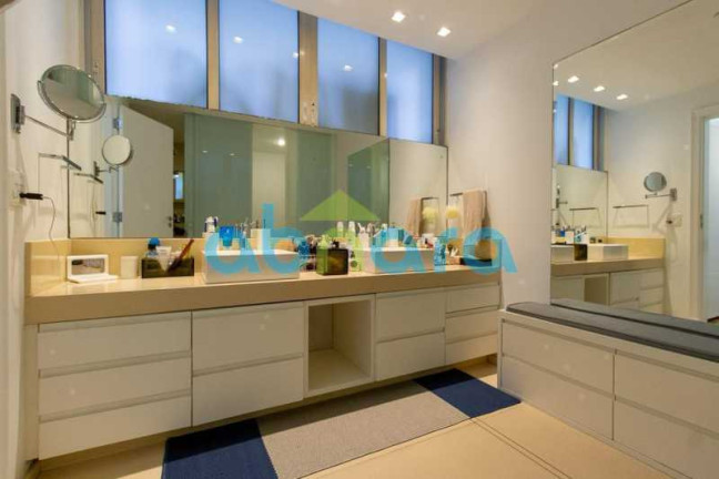 Imagem Apartamento com 4 Quartos à Venda, 435 m² em Ipanema - Rio De Janeiro Imagem Apartamento com 4 Quartos à Venda, 435 m² em Ipanema - Rio De Janeiro