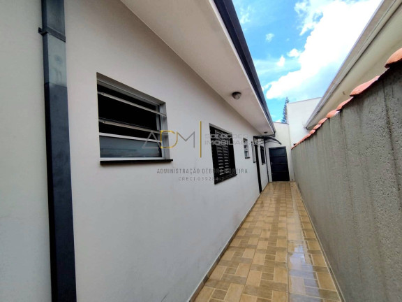 Casa com 4 Quartos à Venda, 250 m² em Jardim Itamarati - Botucatu