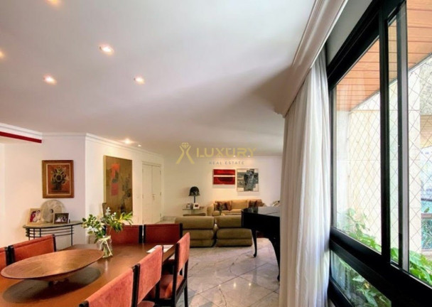 Imagem Imóvel com 4 Quartos à Venda, 230 m² em Lourdes - Belo Horizonte