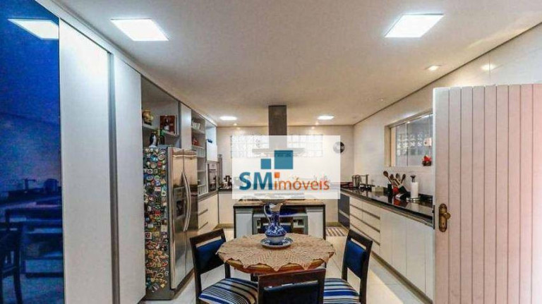 Imagem Casa com 3 Quartos à Venda, 253 m² em Campo Belo - São Paulo