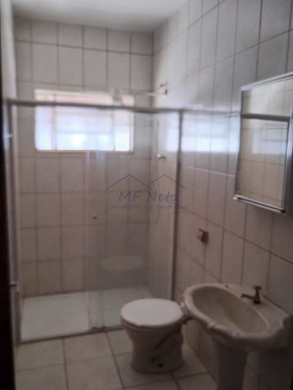 Imagem Casa com 2 Quartos à Venda, 250 m² em Parque Clayton Malaman - Pirassununga
