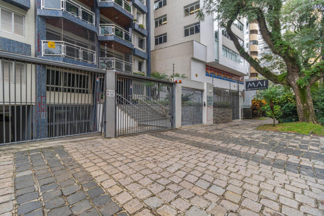 Imagem Apartamento com 3 Quartos à Venda, 127 m² em água Verde - Curitiba Imagem Apartamento com 3 Quartos à Venda, 127 m² em água Verde - Curitiba