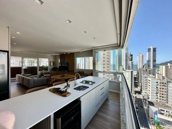 Imagem Cobertura com 4 Quartos à Venda, 240 m² em Centro - Balneário Camboriú