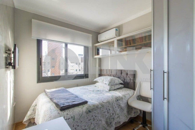 Imagem Apartamento com 3 Quartos à Venda, 101 m² em Higienópolis - Porto Alegre Imagem Apartamento com 3 Quartos à Venda, 101 m² em Higienópolis - Porto Alegre