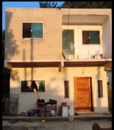 Casa com 2 Quartos à Venda,  em Guaratiba - Rio De Janeiro