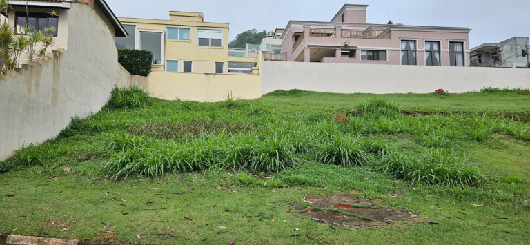 Terreno à Venda, 575 m² em Cidade Satélite - Atibaia