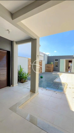 Imagem Casa com 3 Quartos à Venda, 250 m² em Glória - Joinville Imagem Casa com 3 Quartos à Venda, 250 m² em Glória - Joinville
