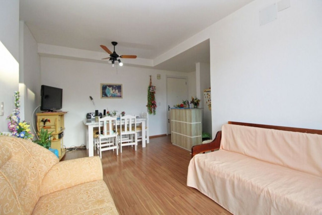 Imagem Imóvel com 2 Quartos à Venda, 62 m² em Cristal - Porto Alegre Imagem Imóvel com 2 Quartos à Venda, 62 m² em Cristal - Porto Alegre