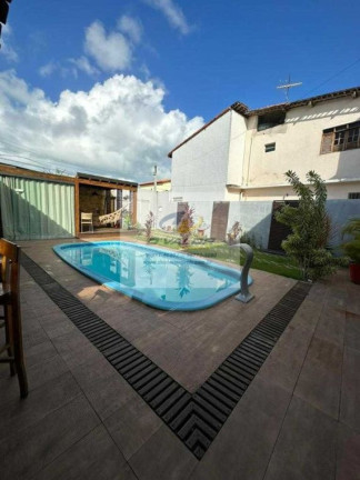 Imagem Casa com 4 Quartos à Venda, 250 m² em Cabedelo (todos Os Setores) - Cabedelo