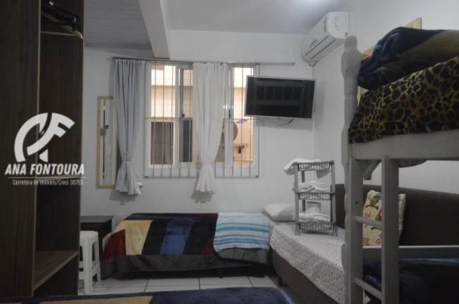 Imagem Imóvel com 29 Quartos à Venda, 285 m² em Centro - Balneário Camboriú Imagem Imóvel com 29 Quartos à Venda, 285 m² em Centro - Balneário Camboriú