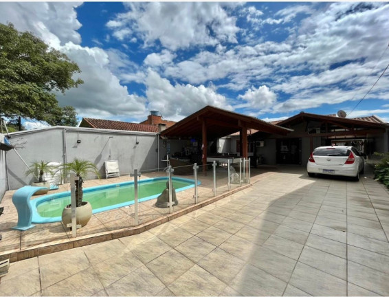 Imagem Casa com 4 Quartos à Venda, 166 m² em Jardim Das Flores - Campo Bom Imagem Casa com 4 Quartos à Venda, 166 m² em Jardim Das Flores - Campo Bom