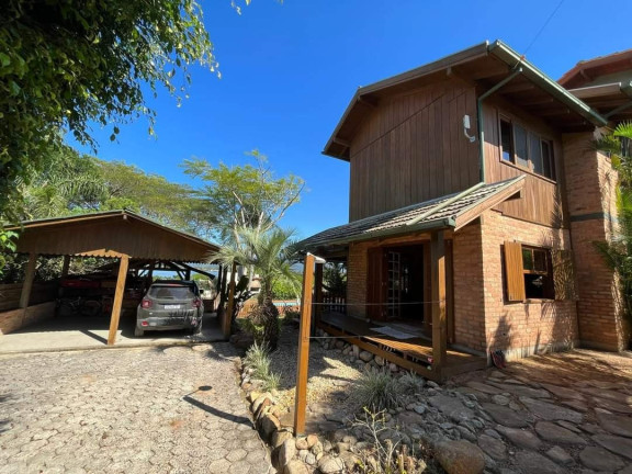 Imagem Casa com 3 Quartos à Venda, 200 m² em Ibiraquera - Imbituba