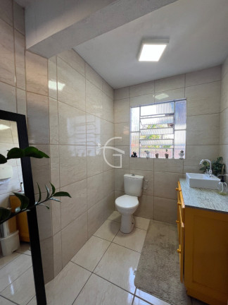 Imagem Casa à Venda, em Saguaçu - Joinville Imagem Casa à Venda, em Saguaçu - Joinville