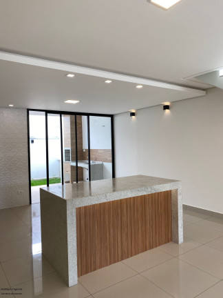 Imagem Sobrado com 3 Quartos à Venda, 147 m² em Jardim Das Hortênsias - Poços De Caldas