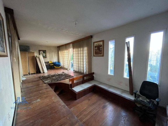 Imagem Casa com 5 Quartos à Venda, 364 m² em Centro - Florianópolis Imagem Casa com 5 Quartos à Venda, 364 m² em Centro - Florianópolis