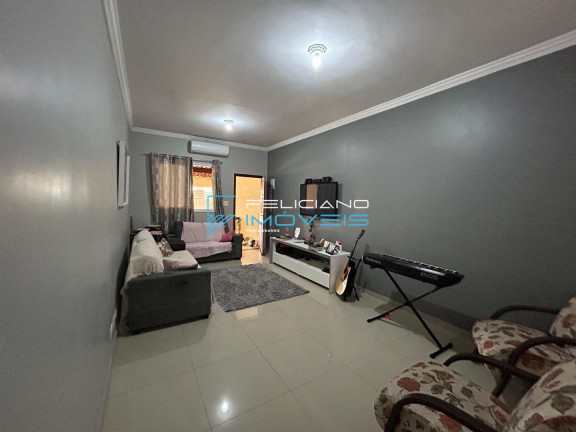 Imagem Casa com 3 Quartos à Venda, 130 m² em Tupi - Praia Grande