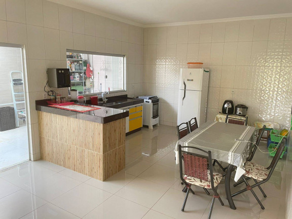 Imagem Casa com 3 Quartos à Venda, 360 m² em Jardim Belvedere - Caldas Novas Imagem Casa com 3 Quartos à Venda, 360 m² em Jardim Belvedere - Caldas Novas