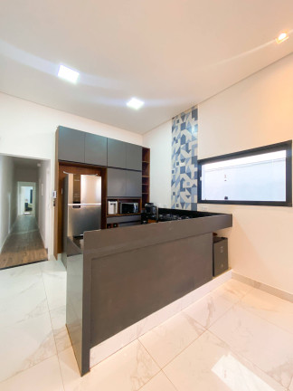 Imagem Casa com 3 Quartos à Venda, 124 m² em Jardim Dos Pinheiros - Atibaia Imagem Casa com 3 Quartos à Venda, 124 m² em Jardim Dos Pinheiros - Atibaia