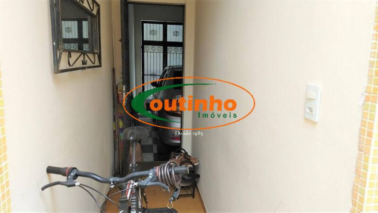 Imagem Casa com 4 Quartos à Venda, 247 m² em Andaraí - Rio De Janeiro Imagem Casa com 4 Quartos à Venda, 247 m² em Andaraí - Rio De Janeiro