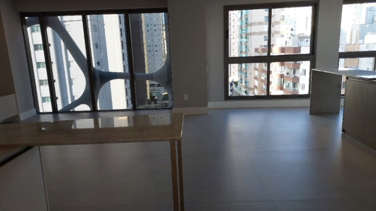 Imagem Apartamento com 3 Quartos à Venda, 143 m² em Centro - Balneário Camboriú Imagem Apartamento com 3 Quartos à Venda, 143 m² em Centro - Balneário Camboriú