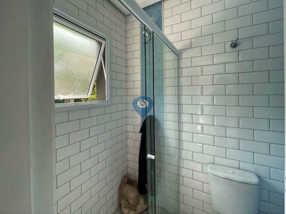 Imagem Casa de Condomínio com 4 Quartos à Venda,  em Chácara Dos Lagos - Carapicuíba