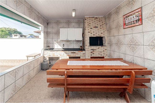 Imagem Casa com 2 Quartos à Venda,  em Jardim Itu - Porto Alegre