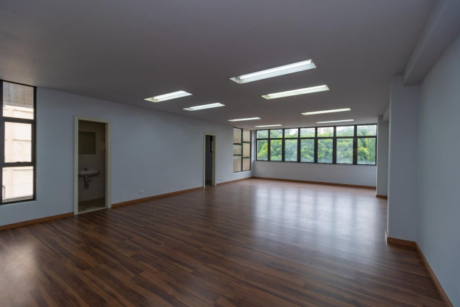 Imagem Imóvel Comercial à Venda, 2.096 m² em Centro - Curitiba Imagem Imóvel Comercial à Venda, 2.096 m² em Centro - Curitiba