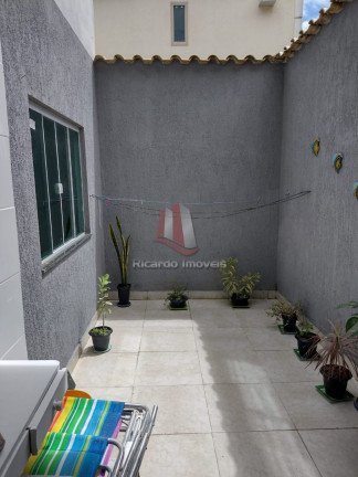 Imagem Casa de Condomínio com 2 Quartos à Venda, 80 m² em Cabo Frio