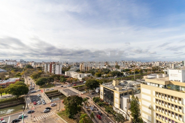 Imagem Imóvel com 2 Quartos à Venda, 152 m² em Menino Deus - Porto Alegre