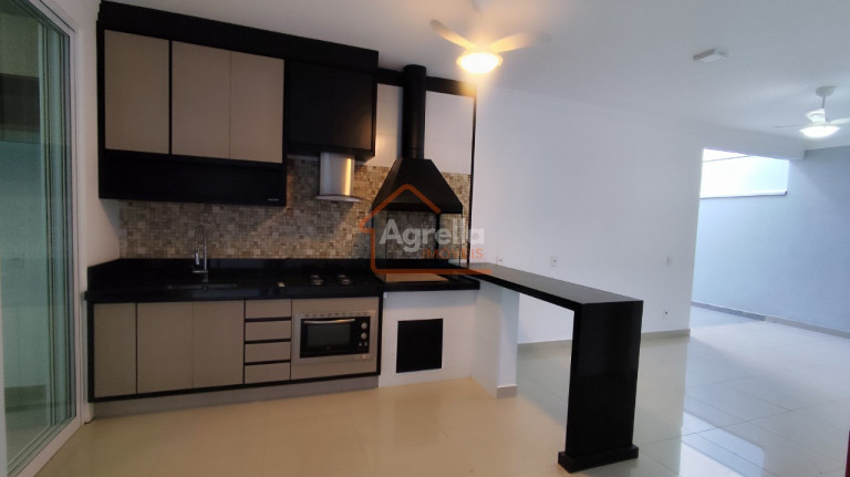 Imagem Imóvel com 3 Quartos à Venda, 237 m² em Condominio Village Da Serra - Mogi Guaç-u Imagem Imóvel com 3 Quartos à Venda, 237 m² em Condominio Village Da Serra - Mogi Guaç-u