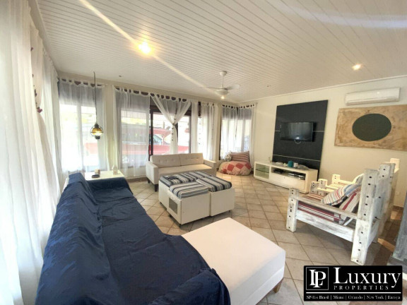 Imagem Casa de Condomínio com 4 Quartos à Venda, em Baleia - São Sebastião Imagem Casa de Condomínio com 4 Quartos à Venda, em Baleia - São Sebastião