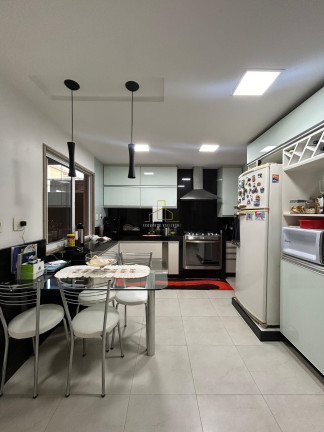 Imagem Casa com 4 Quartos à Venda, 230 m² em Colina De Laranjeiras - Serra Imagem Casa com 4 Quartos à Venda, 230 m² em Colina De Laranjeiras - Serra