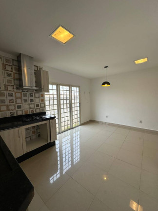 Imagem Casa com 2 Quartos à Venda, em Jardim Imperial - Cuiabá Imagem Casa com 2 Quartos à Venda, em Jardim Imperial - Cuiabá