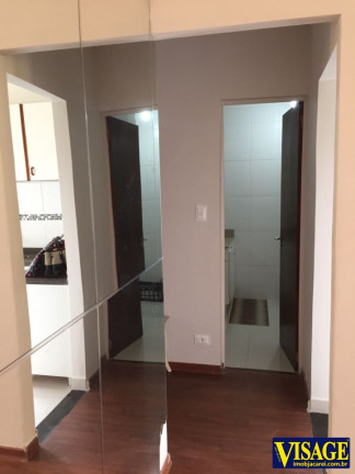 Apartamento com 2 Quartos à Venda,  em Jd. California - Jacareí