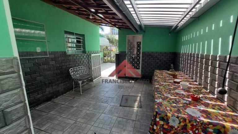 Imagem Casa com 3 Quartos à Venda, 300 m² em Fonseca - Niterói Imagem Casa com 3 Quartos à Venda, 300 m² em Fonseca - Niterói