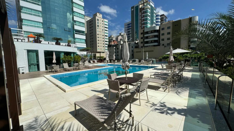 Imagem Apartamento com 4 Quartos à Venda, 185 m² em Meia Praia - Itapema
