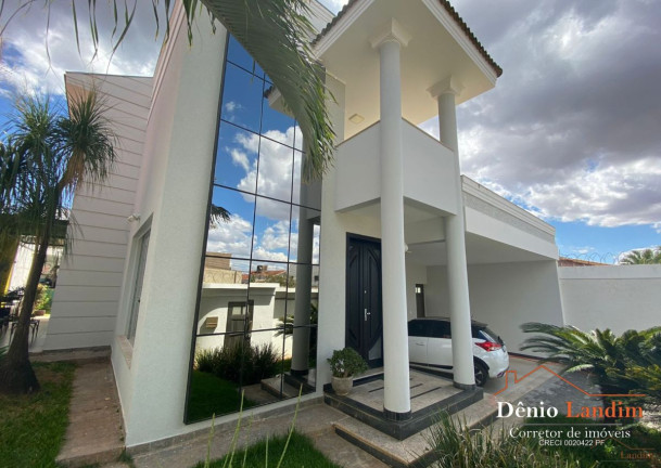 Casa com 4 Quartos à Venda, 329 m² em Ibituruna - Montes Claros