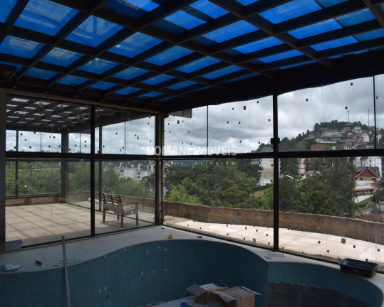 Imagem Imóvel com 52 Quartos à Venda, 1.845 m² em Região De Capivari - Campos Do Jordão Imagem Imóvel com 52 Quartos à Venda, 1.845 m² em Região De Capivari - Campos Do Jordão