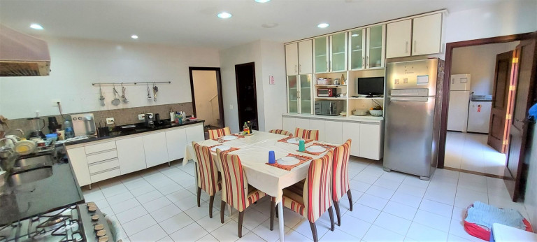 Imagem Casa com 5 Quartos à Venda ou Locação, 580 m² em Camboinhas - Niterói Imagem Casa com 5 Quartos à Venda ou Locação, 580 m² em Camboinhas - Niterói