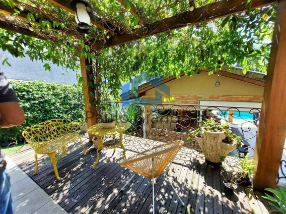 Imagem Casa de Condomínio com 5 Quartos à Venda, 1.087 m² em Palos Verdes - Carapicuíba
