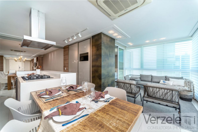Imagem Apartamento com 4 Quartos à Venda, 320 m² em Centro - Balneário Camboriú Imagem Apartamento com 4 Quartos à Venda, 320 m² em Centro - Balneário Camboriú